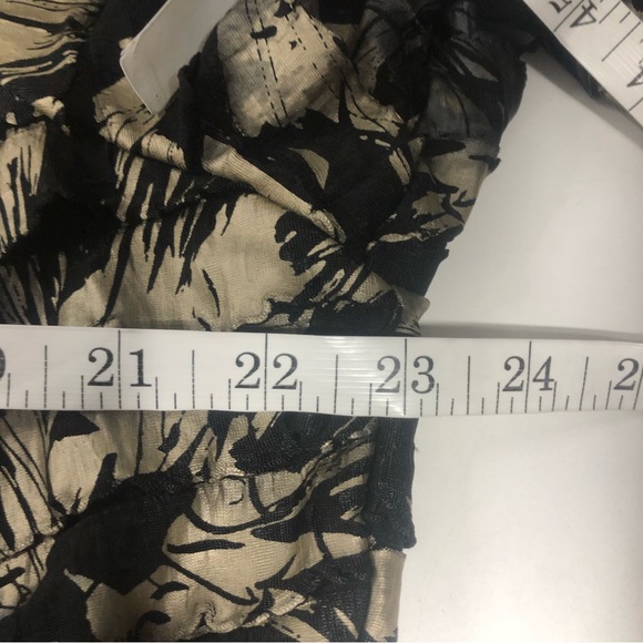 Frank Lyman Black & Gold Ruffle Open Front Cardigan, size 20 - Picture 10 of 11